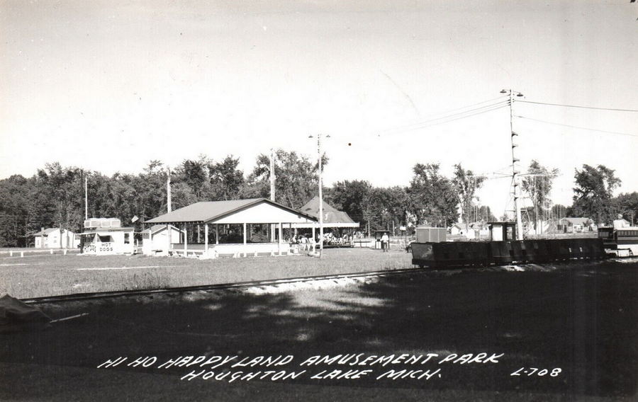 Hi-Ho Happyland Park - Vintage Postcard Photo